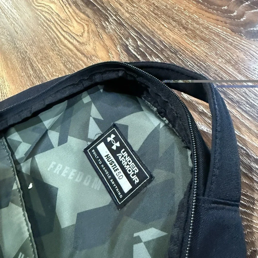 Under Armour UA Storm Hustle 5.0 Backpack Back Pack Book Bag Black‎ Red Freedom
